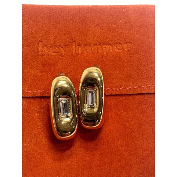 Hey Harper Jessie Earrings in Gold - Picture 4 of 7